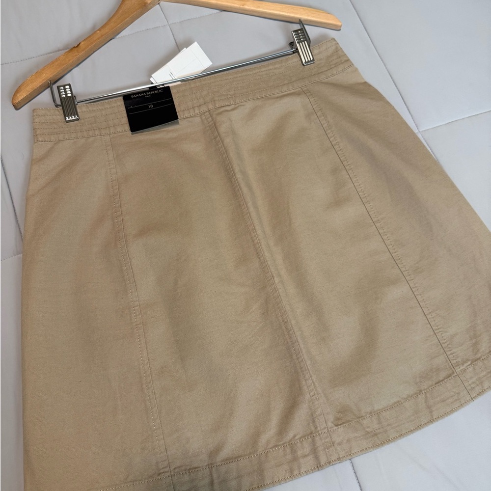 Banana Republic Khaki Button-Down Midi Skirt - Picture 2 of 4